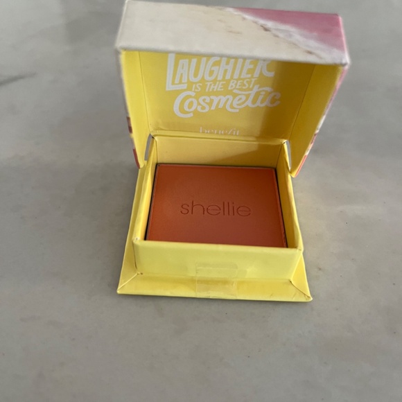 Benifit Blush and Higlighter duo - Picture 3 of 6